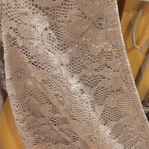 Lace top - Picture 4 of 5